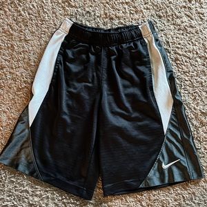 Nike boys shorts size small